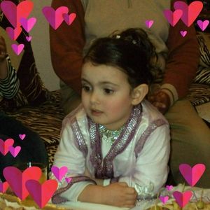 Meet your Posher, Fatima